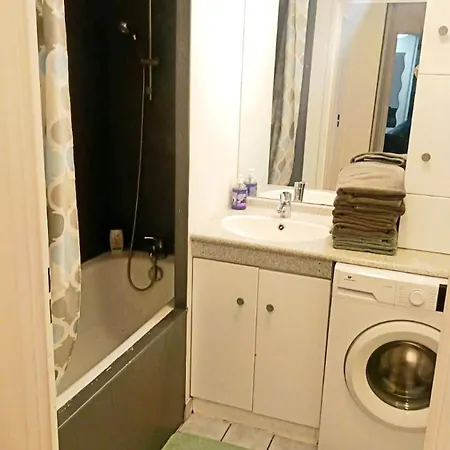 Paris-stade De France, Metro, Parking, 6 Personnes Apartment *