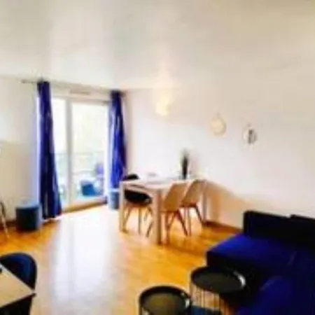 Paris-stade De France, Metro, Parking, 6 Personnes Saint-Denis (Seine-Saint-Denis)